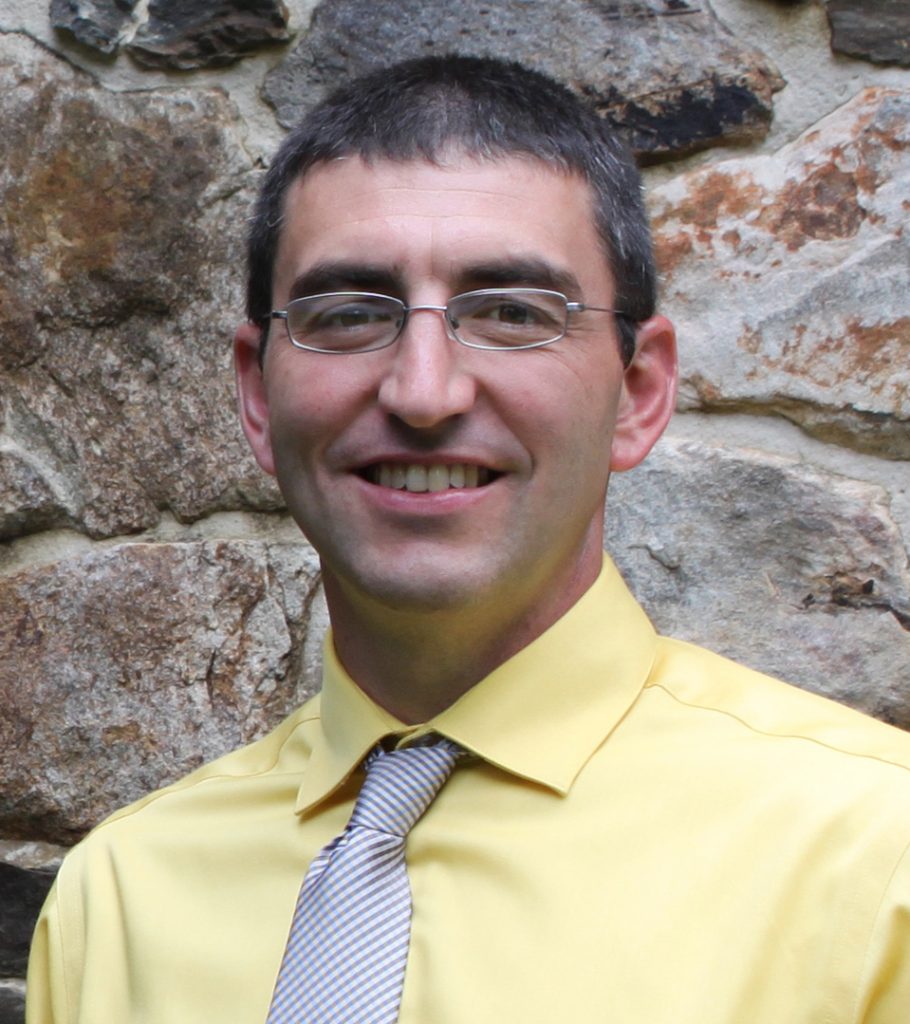 dmatthews crop web 910x1024